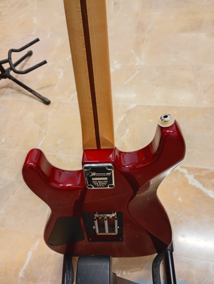 Charvel san dimas red burst