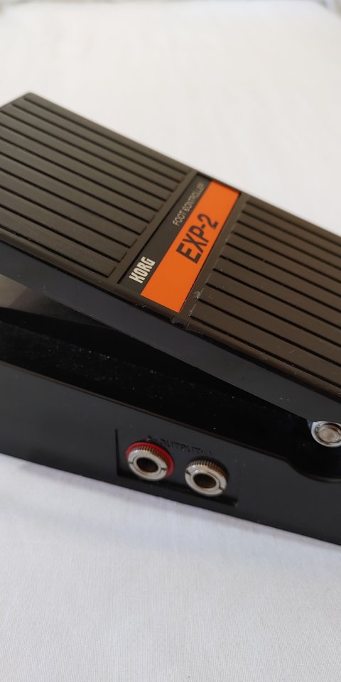 Pedal Korg EXP-2 de segunda mano · Foto 4 de 7 · Zamora · 42 €