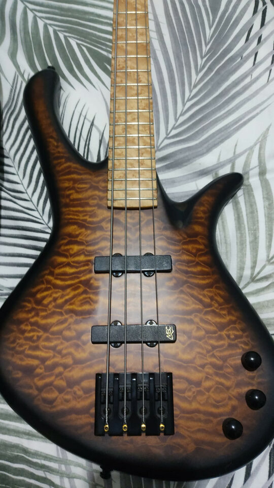 MÁS COSAS -- Mercadillo Solidario con DGomez,