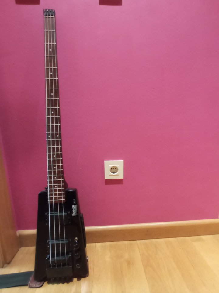 Bajo Hohner B2A (Steinberger) de segunda mano · Foto 5 de 6 · Asturias · 550 €