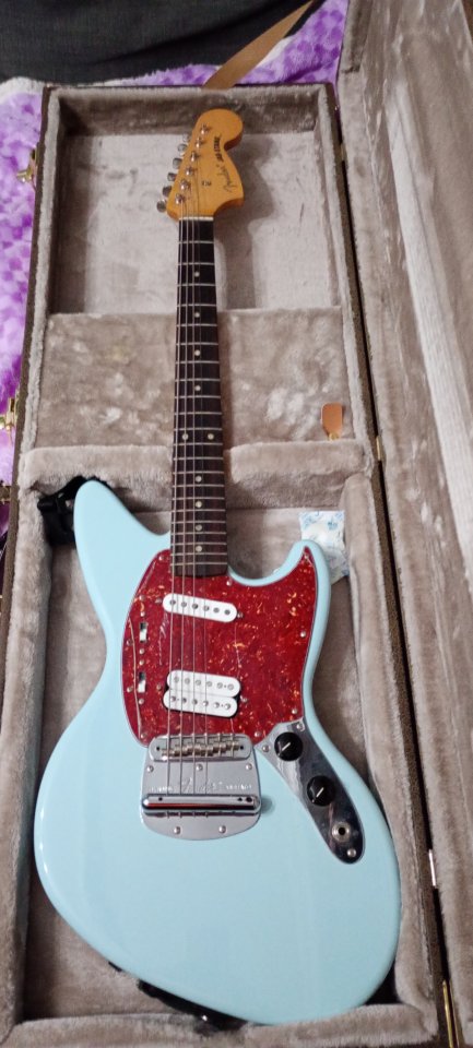 Fender kurt kobain