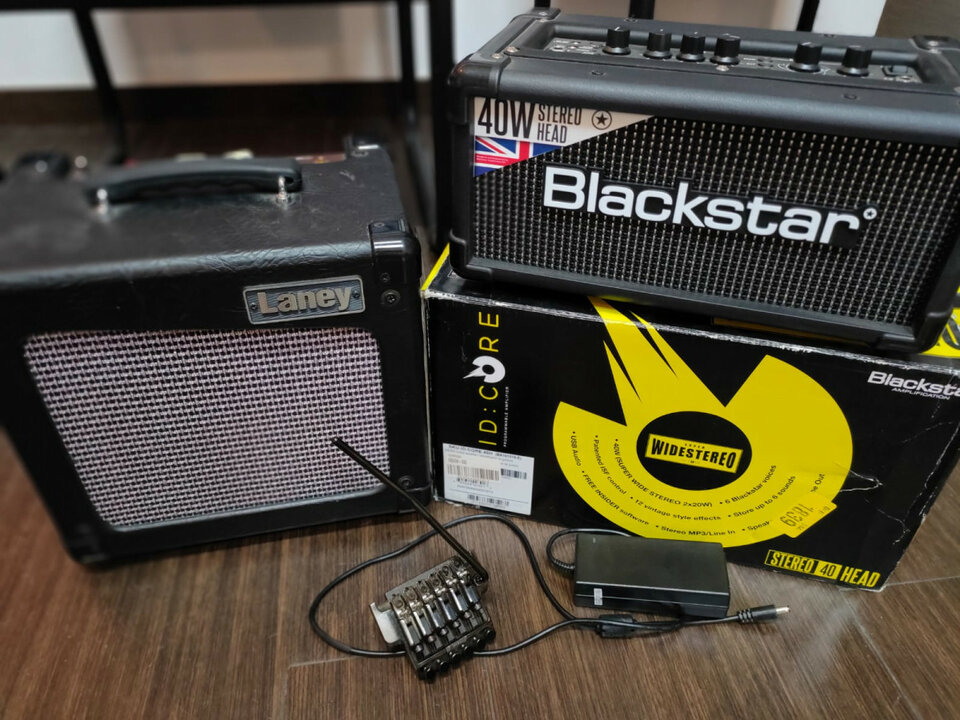 MÁS COSAS -- Mercadillo Solidario con DGomez,