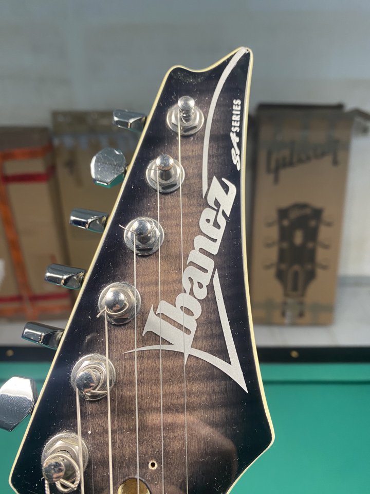 Guitarra ibanez