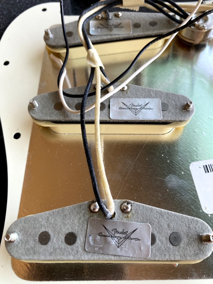 Kit Pastillas + Golpeador Fender Custom Shop '69