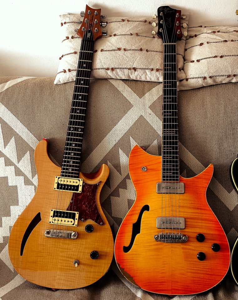 PRS SE Custom Semihollow de segunda mano · Foto 1 de 3 · Cádiz · 650 €