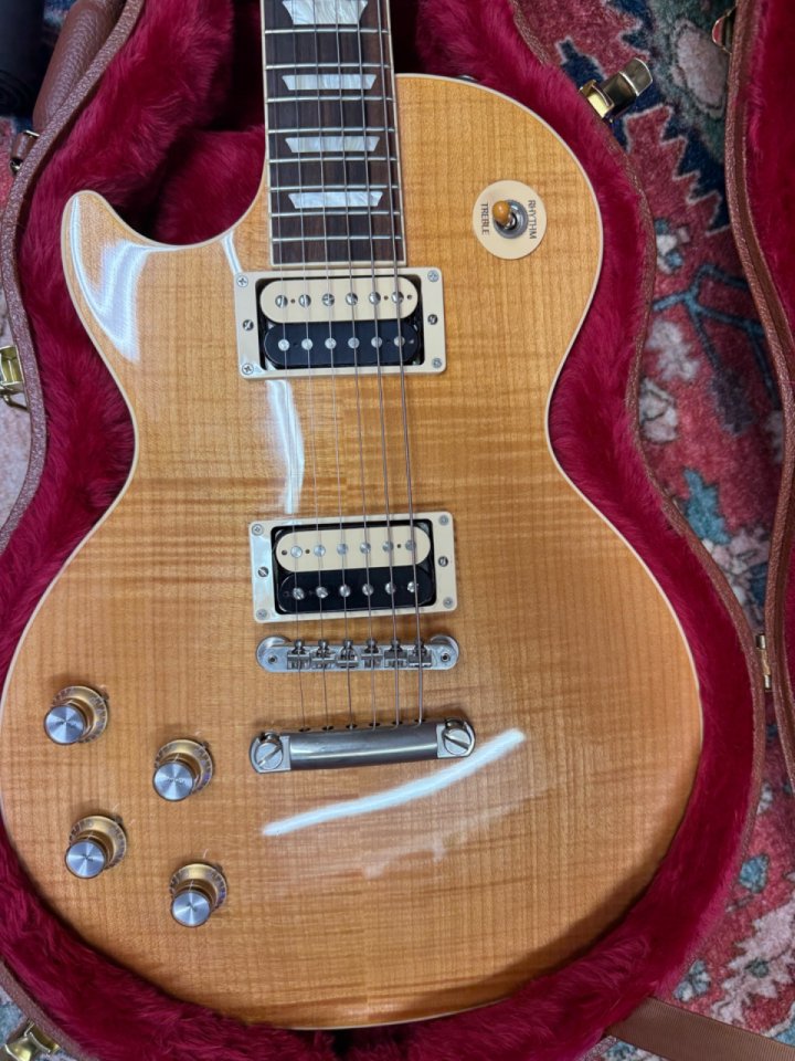Gibson Les Paul Slash zurda de segunda mano · Foto 3 de 8 · León · 2000 €