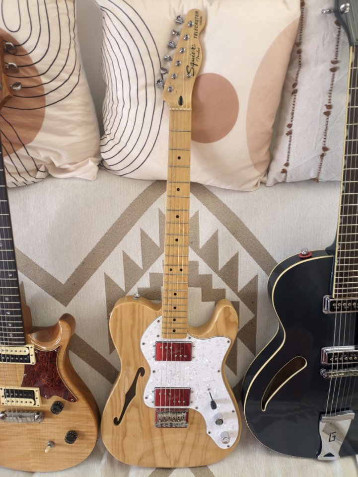 Squier Telecaster Thinline 72 Vintage Modified de segunda mano · Foto 1 de 3 · Cádiz · 450 €