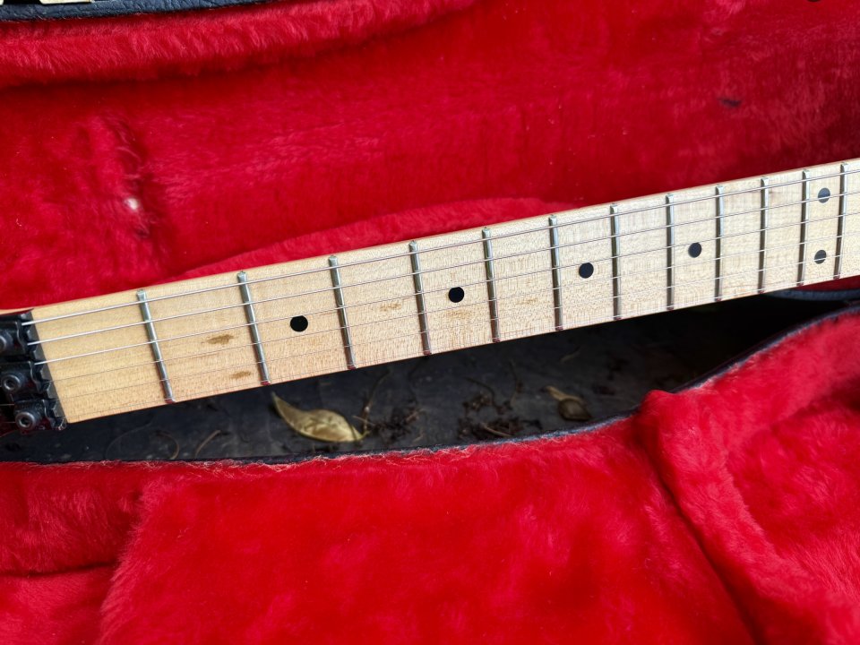 Ibanez RG550 zurda. 1991 de segunda mano · Foto 10 de 10 · Cantabria · 895 €