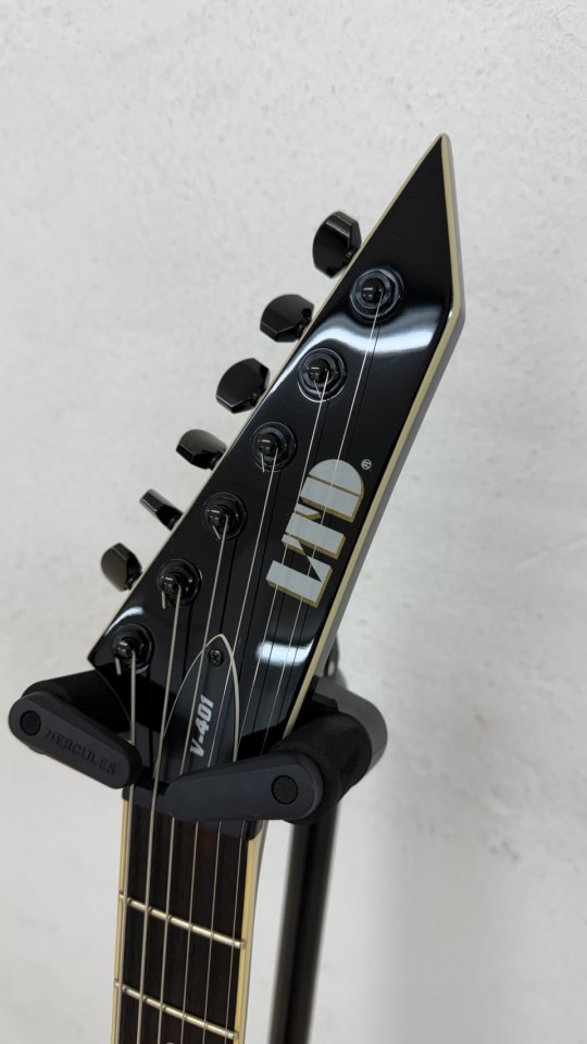 LTD 401-V mejorada de segunda mano · Foto 2 de 9 · Gipuzkoa · 1100 €