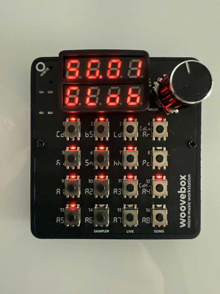 Woovebox Sintetizador/Sampler/Caja de Ritmos