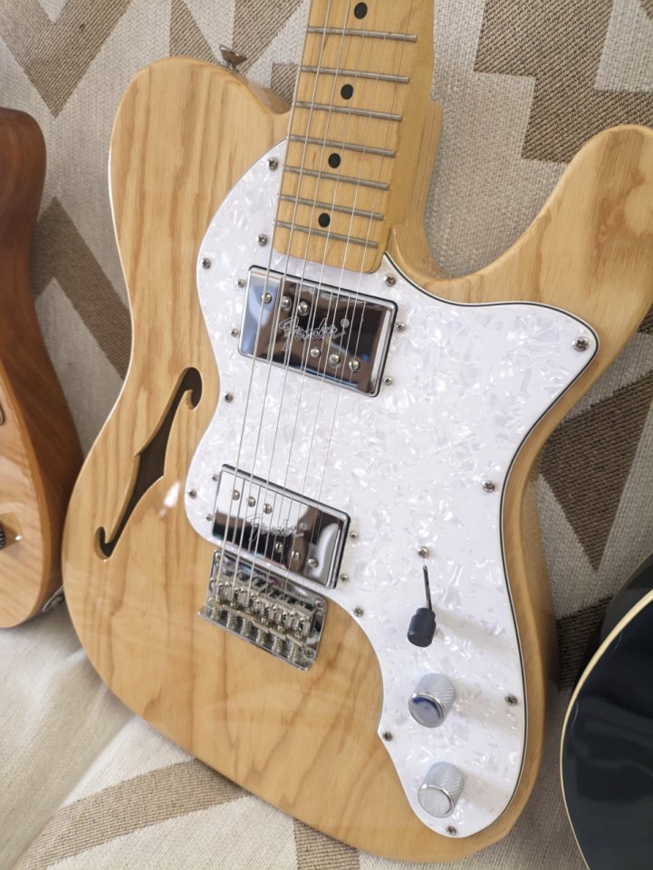Squier Telecaster Thinline 72 Vintage Modified de segunda mano · Foto 3 de 3 · Cádiz · 450 €