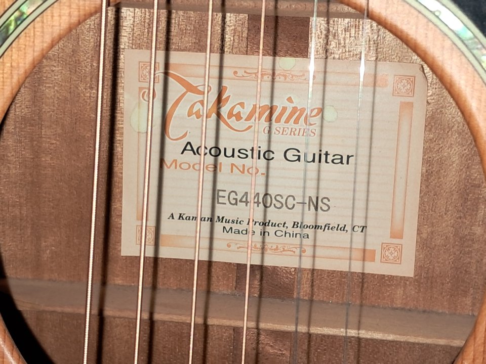 Guitarra Acústica Takamine G Series de segunda mano · Foto 4 de 5 · Barcelona · 200 €