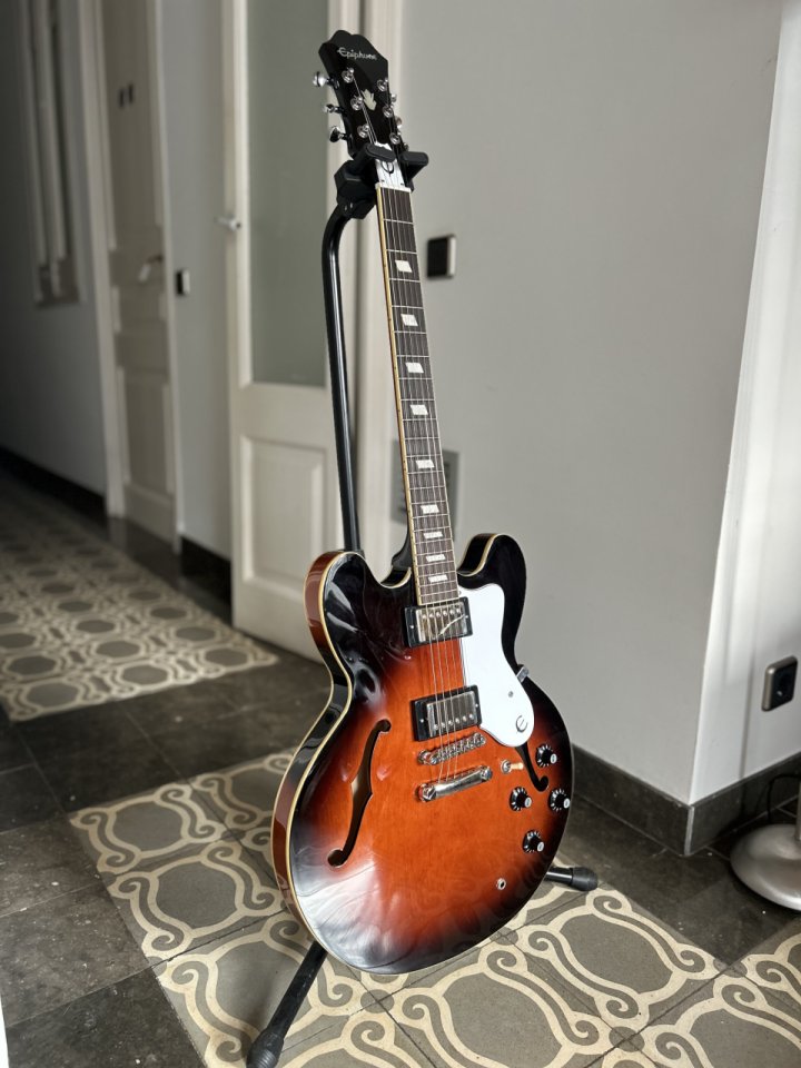 Epiphone Bonehead Riviera de segunda mano · Foto 2 de 10 · Barcelona · 650 €