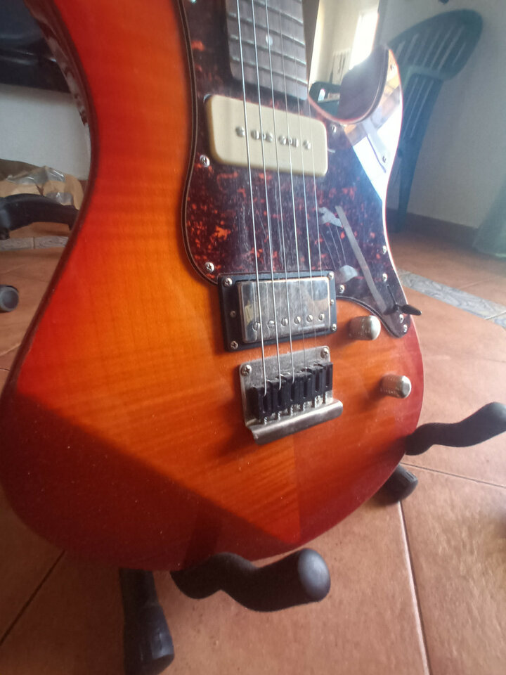 Yamaha seymour Duncan