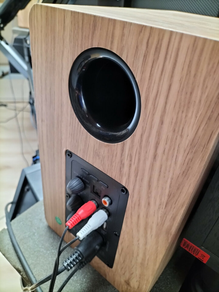 Altavoces  Autoamplificados VULKKANO A5 ARC