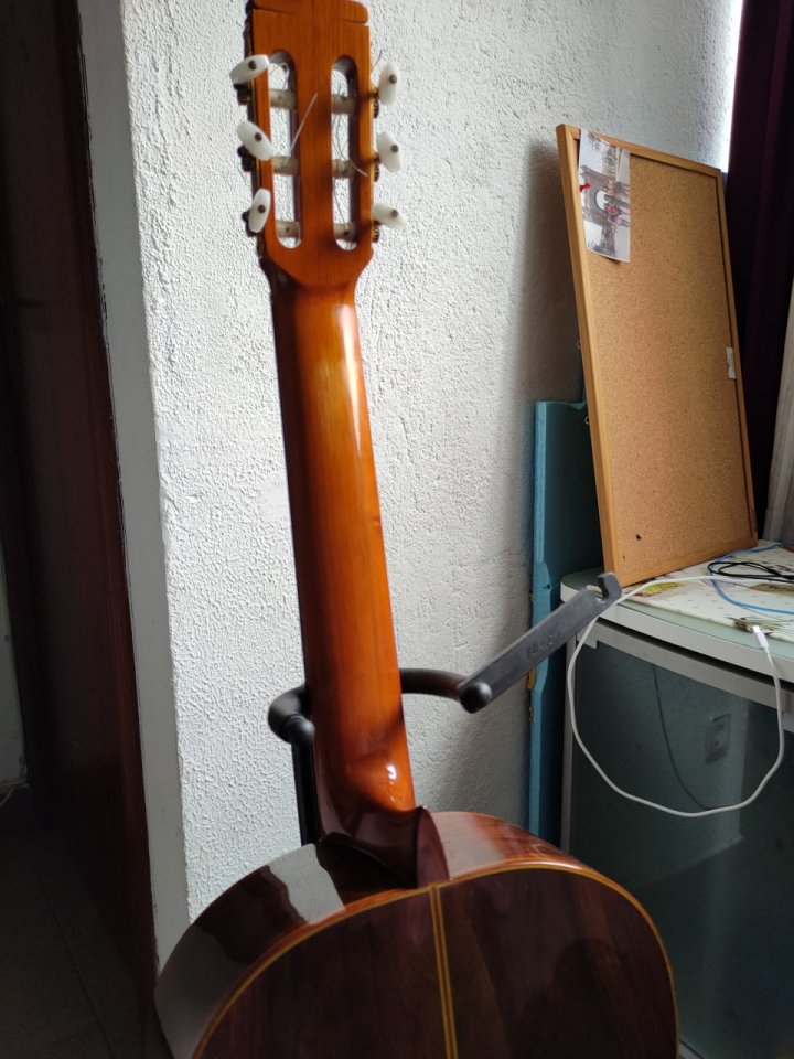 o cambio Evelio Dominguez guitarra clasica 1978 n805 "A Super" gama superior. de segunda mano · Foto 3 de 8 · Barcelona · 4500 €