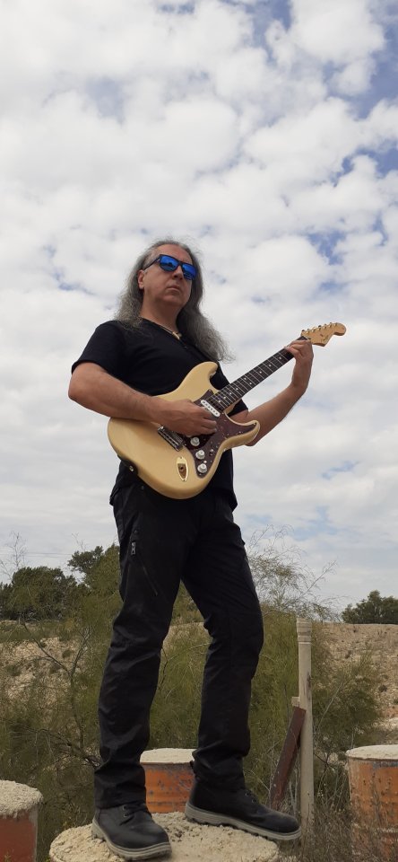 Guitarrista de sesión y estudio de segunda mano · Valencia