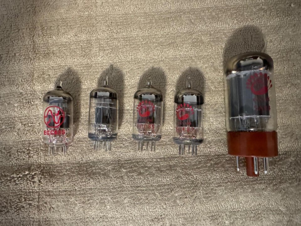 3 válvulas previo 12AX7 + 12AU7 + GZ34/5AR4 – Solo Venta, NO Cambios de segunda mano · Foto 1 de 10 · Madrid · 50 €