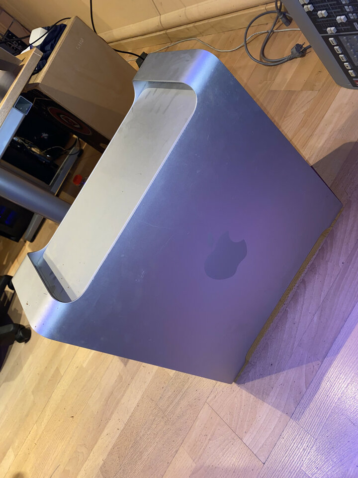 Computadora de escritorio Apple Power Mac G5.