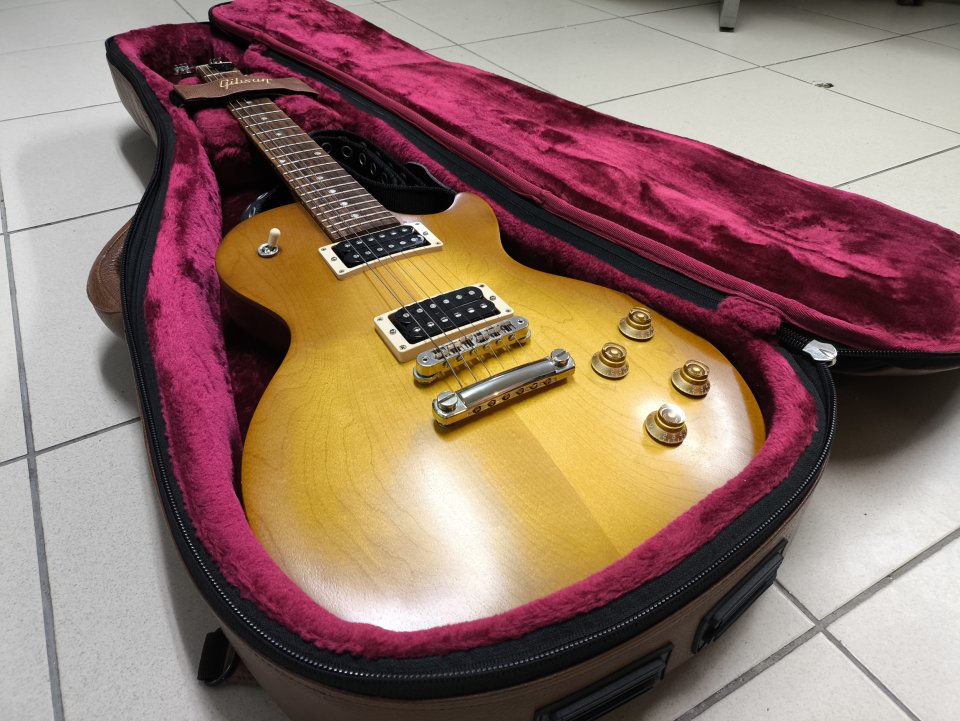 Gibson Les Paul Studio Tribute HoneyBurst