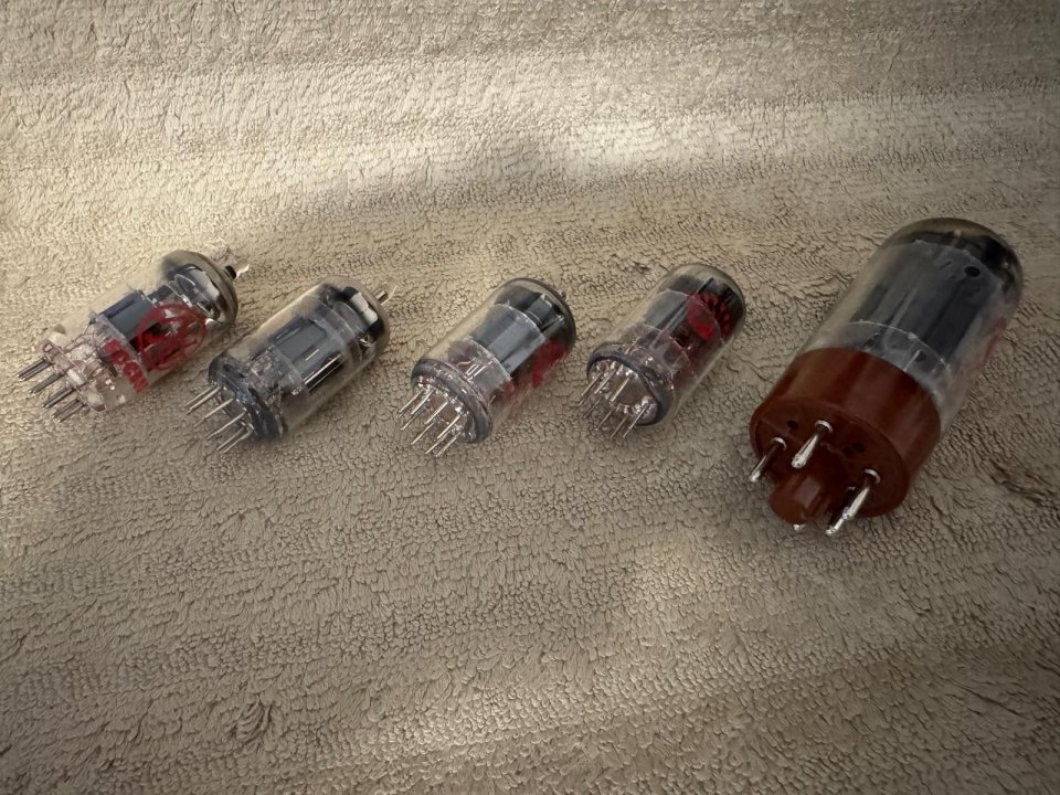 3 válvulas previo 12AX7 + 12AU7 + GZ34/5AR4 – Solo Venta, NO Cambios de segunda mano · Foto 3 de 10 · Madrid · 50 €