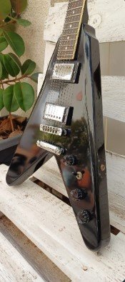 Samick Flying V FV450BK