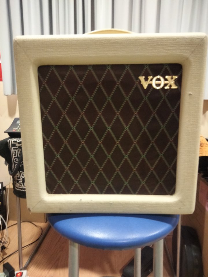 Amplificador de válvulas Vox AC4TV de segunda mano · Foto 2 de 7 · Zaragoza · 220 €