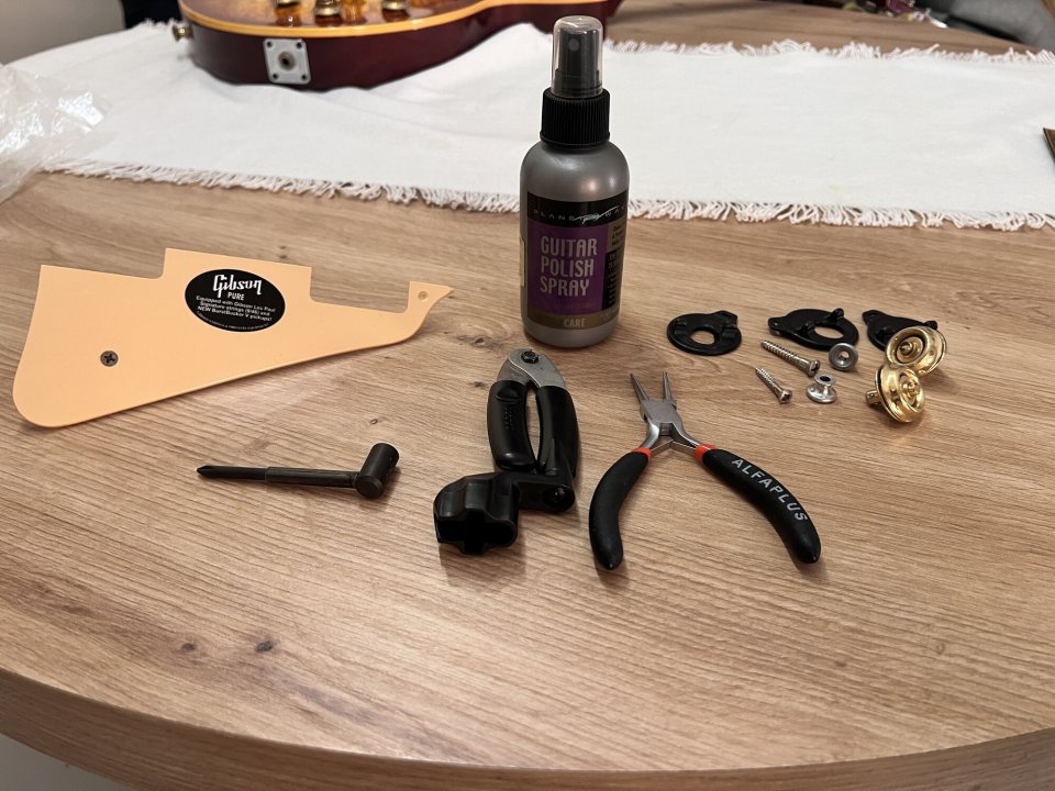 Gibson Les Paul Standard USA 2002 + estuche original de segunda mano · Foto 9 de 10 · Valencia · 2150 €