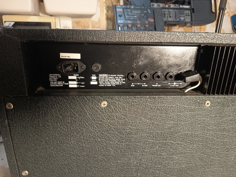 Marshall 5510 Amplificador de bajo de segunda mano · Foto 4 de 6 · Valencia · 350 €