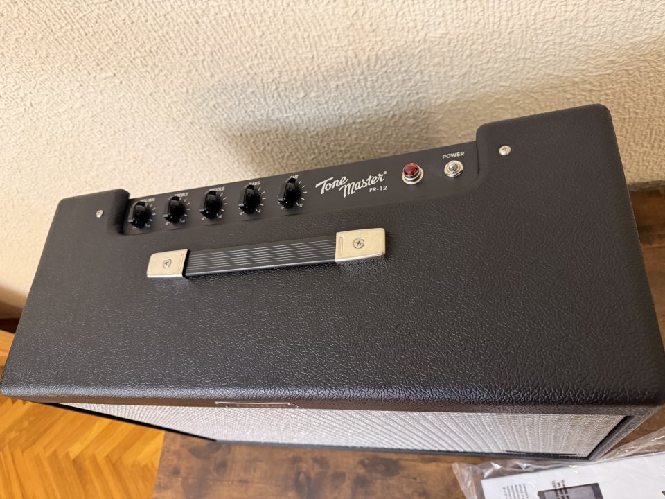 Fender Tone Master FR-12 de segunda mano · Foto 3 de 4 · Barcelona · 420 €