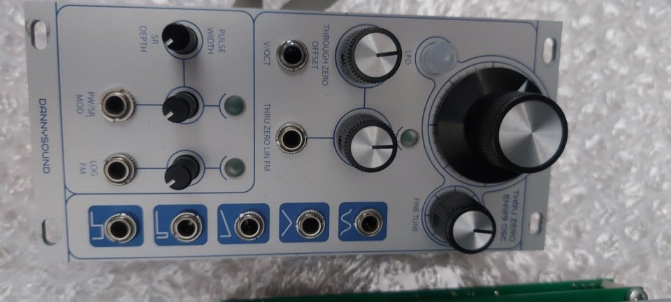 Tobinski EN129 Through Zero Oscillator de segunda mano · Foto 8 de 9 · Barcelona · 220 €