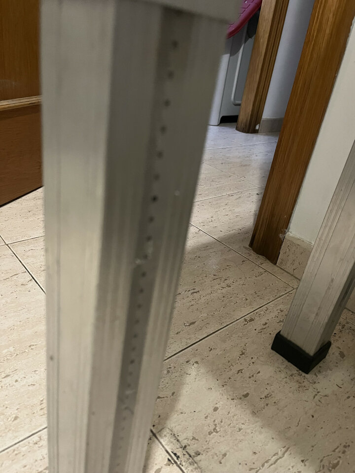 Mesa de escenario o Dj de segunda mano · Foto 4 de 8 · Barcelona · 600 €