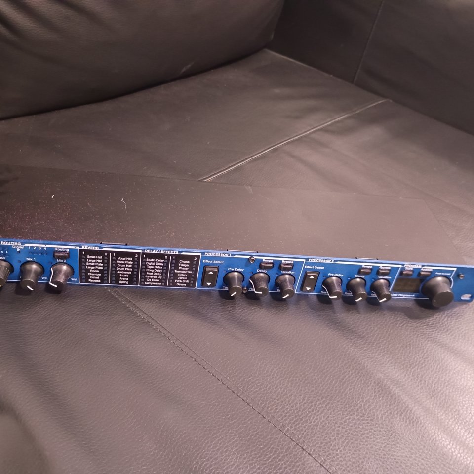 Léxicon MX 200 de segunda mano · Foto 4 de 6 · Málaga · 80 €