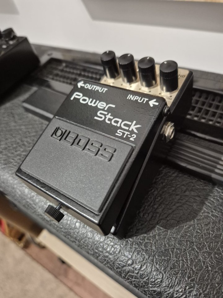BOSS Power Stack ST-2 de segunda mano · Foto 5 de 5 · Valencia · 68 €