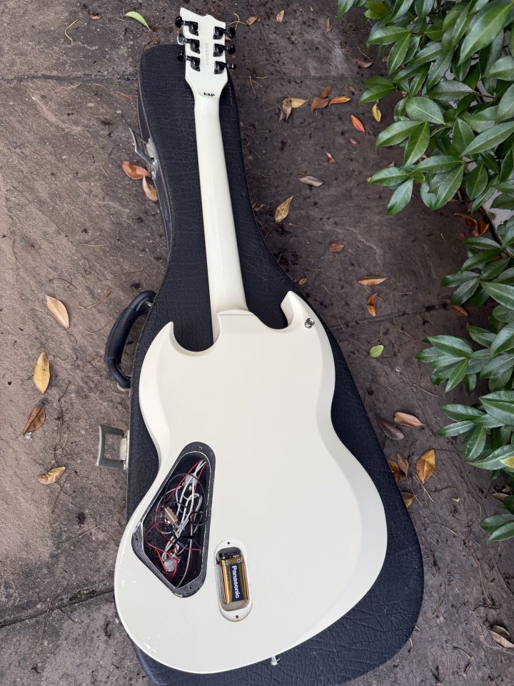 ESP LTD VIPER 400 de segunda mano · Foto 4 de 8 · Cantabria · 350 €