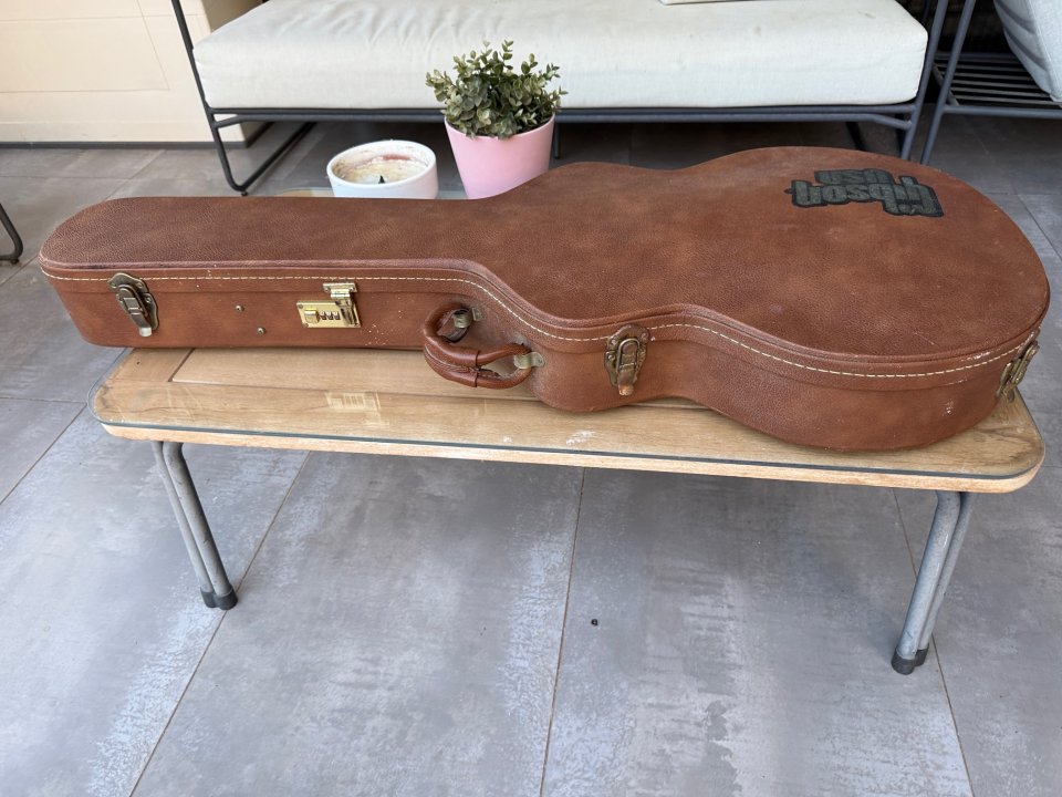Maleta gibson de segunda mano · Foto 2 de 10 · Valencia · 250 €