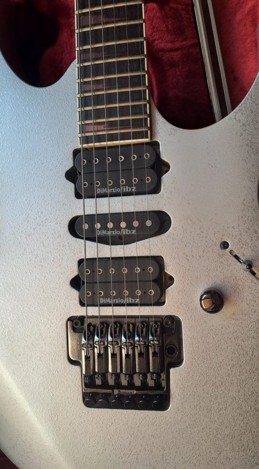 Ibanez RG Prestige con FU-Tone de segunda mano · Foto 7 de 10 · Tarragona · 970 €