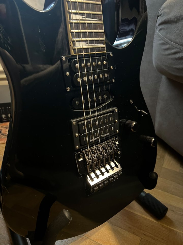 Ibanez rg760/570 de segunda mano · Foto 4 de 10 · Barcelona · 650 €