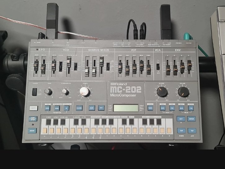 Roland MC-202 MicroComposer