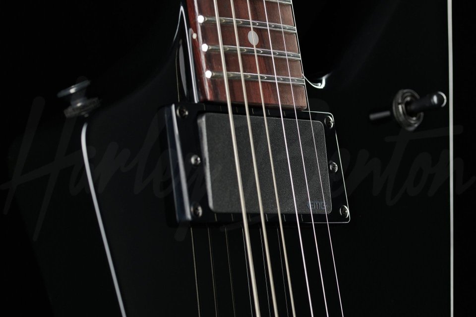 Harley Benton EX-84 Modern EMG BK (Explorer)