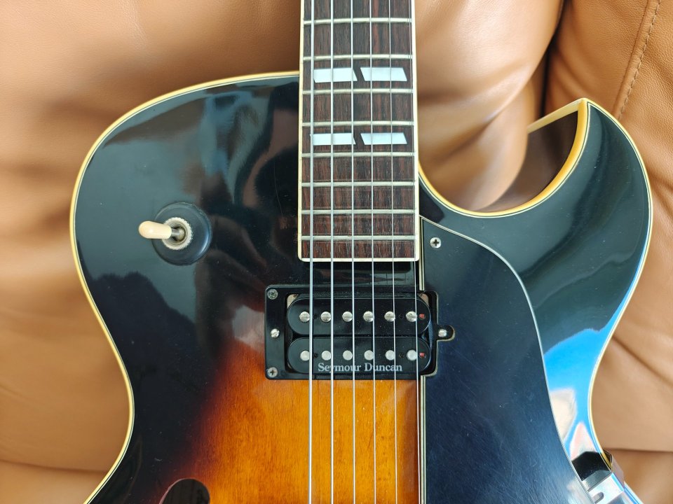 Aria Pro 2 model EA-650 SB