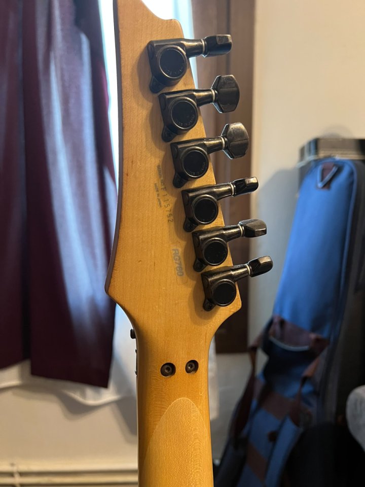 Ibanez rg760/570 de segunda mano · Foto 7 de 10 · Barcelona · 650 €