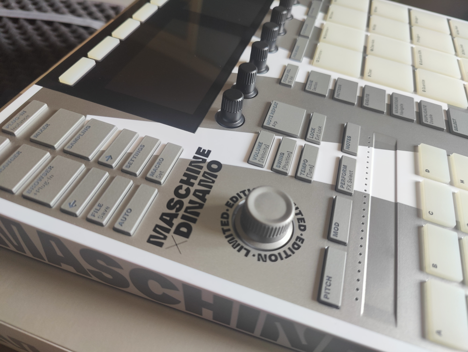 Maschine MK3 DINAMO – Edición limitada de segunda mano · Foto 3 de 10 · Albacete · 750 €