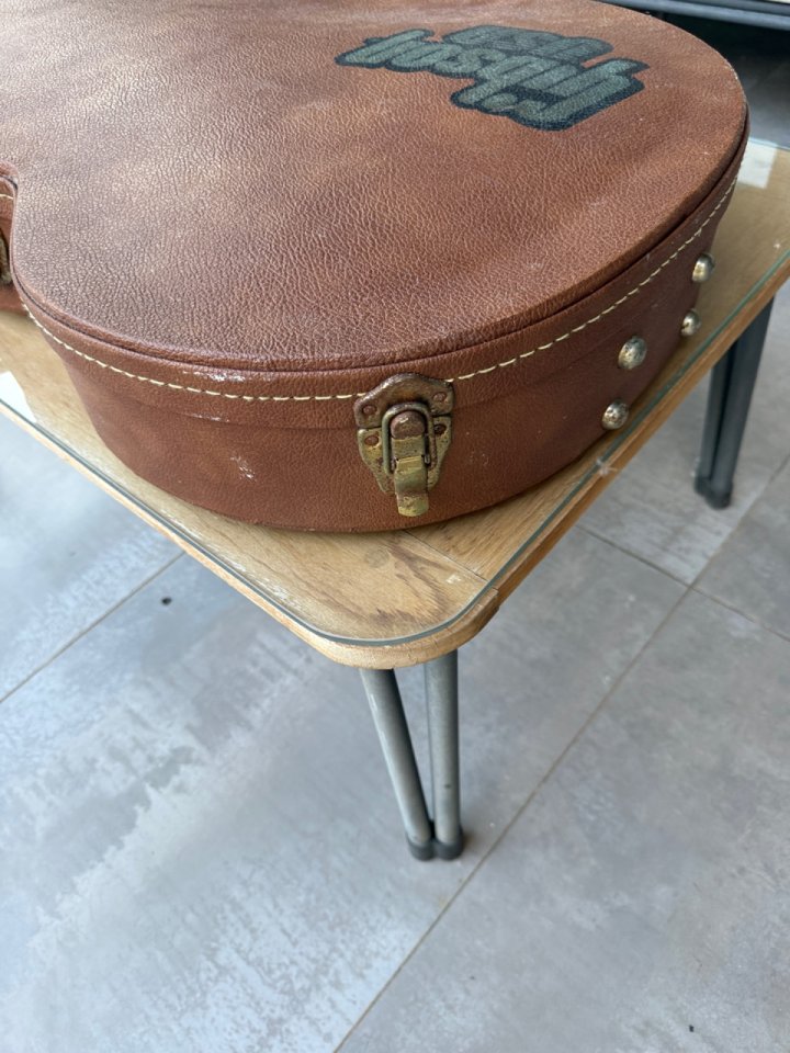 Maleta gibson de segunda mano · Foto 9 de 10 · Valencia · 250 €