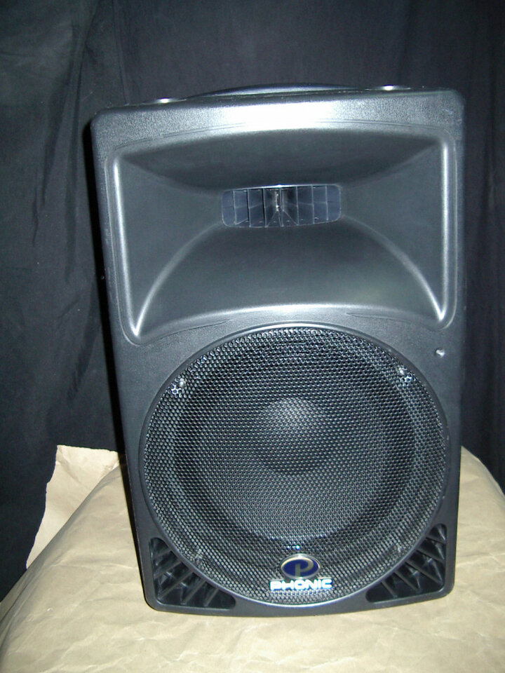 Monitor activo Phonic PA450 con funda y tripode