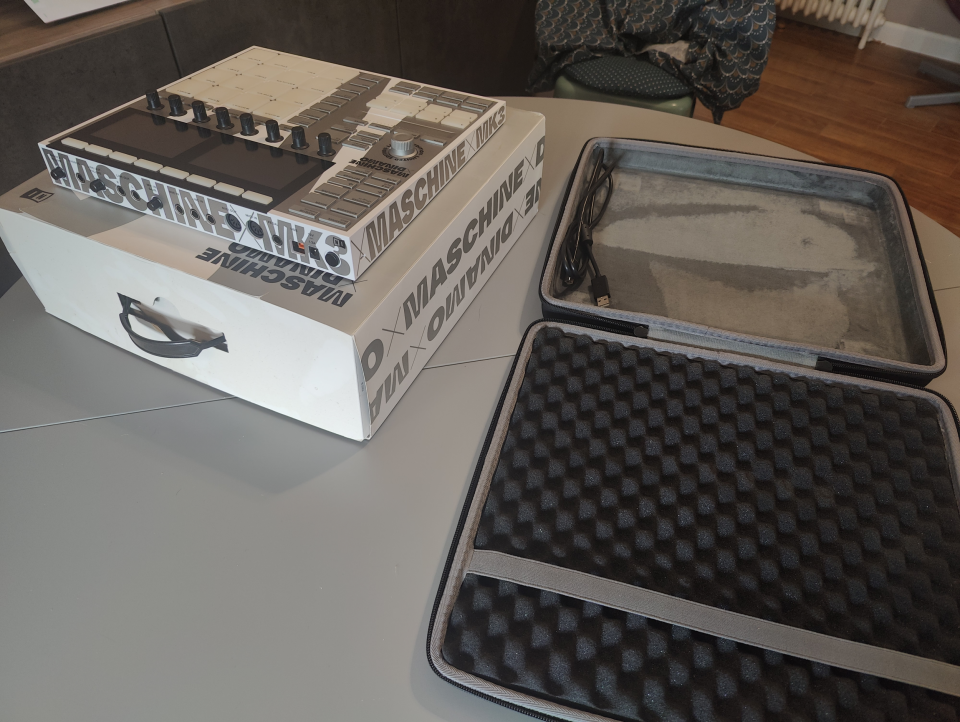 Maschine MK3 DINAMO – Edición limitada de segunda mano · Foto 4 de 10 · Albacete · 750 €