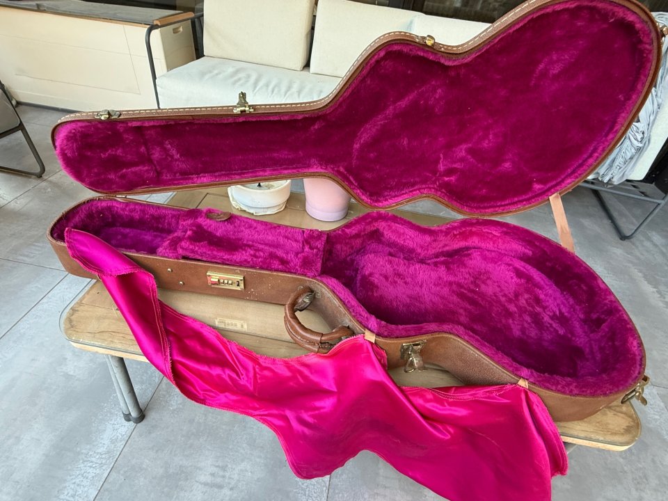 Maleta gibson de segunda mano · Foto 10 de 10 · Valencia · 250 €