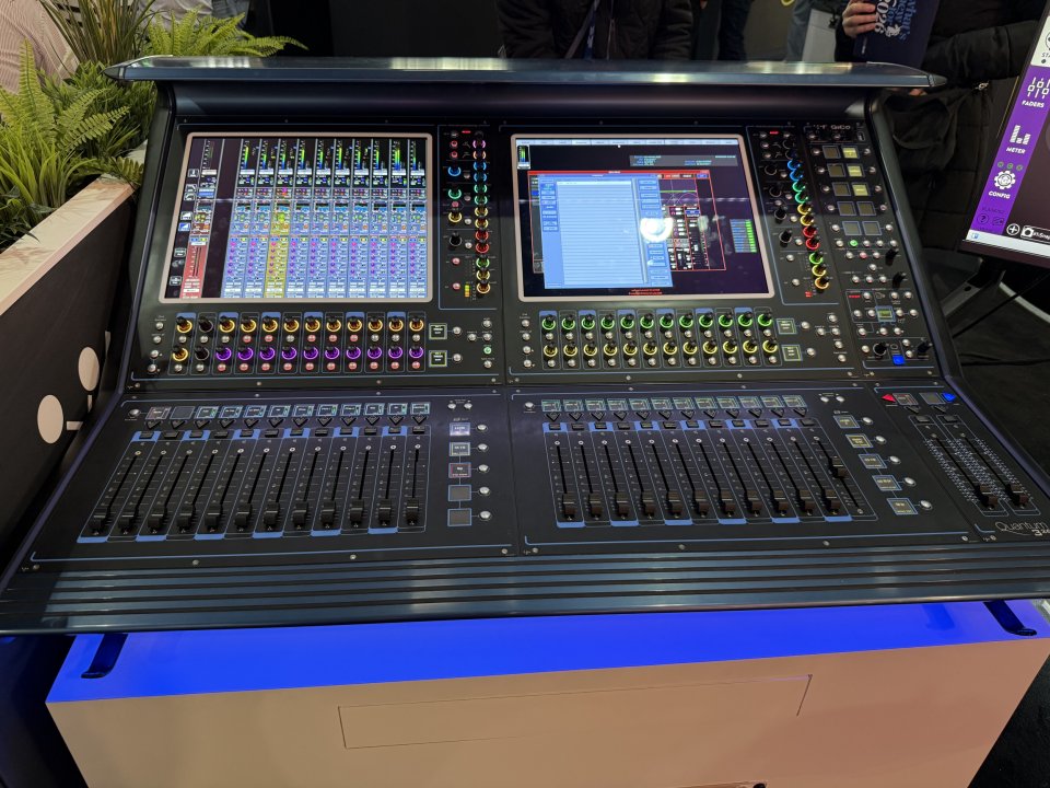 Ofrezco mis servicios para bandas fijas con trabajo