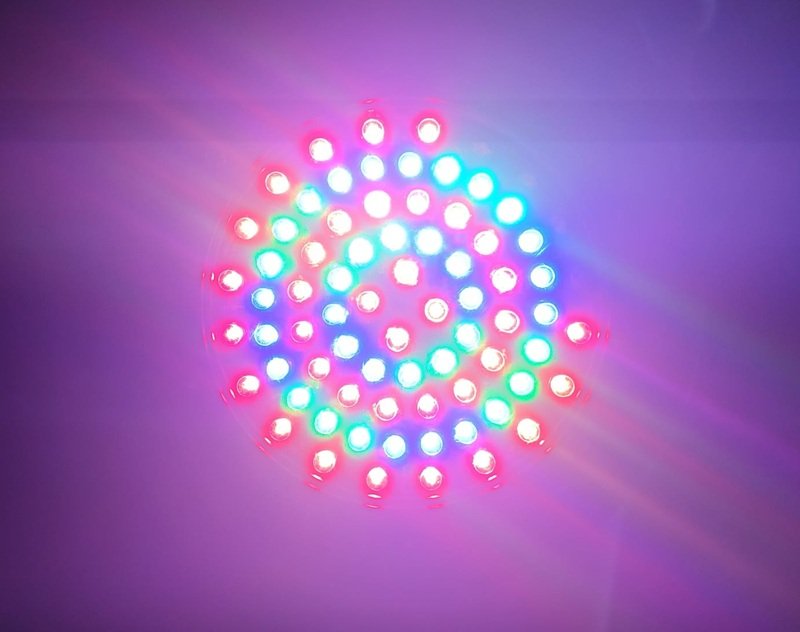 Foco LED PAR-36 RGB / DMX de segunda mano · Foto 4 de 9 · Cantabria · 25 €