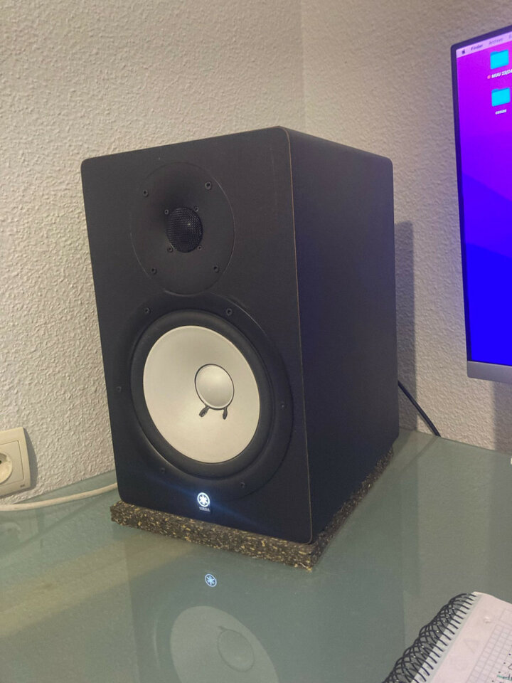 Yamaha HS8 pareja de segunda mano · Foto 4 de 8 · Madrid · 320 €